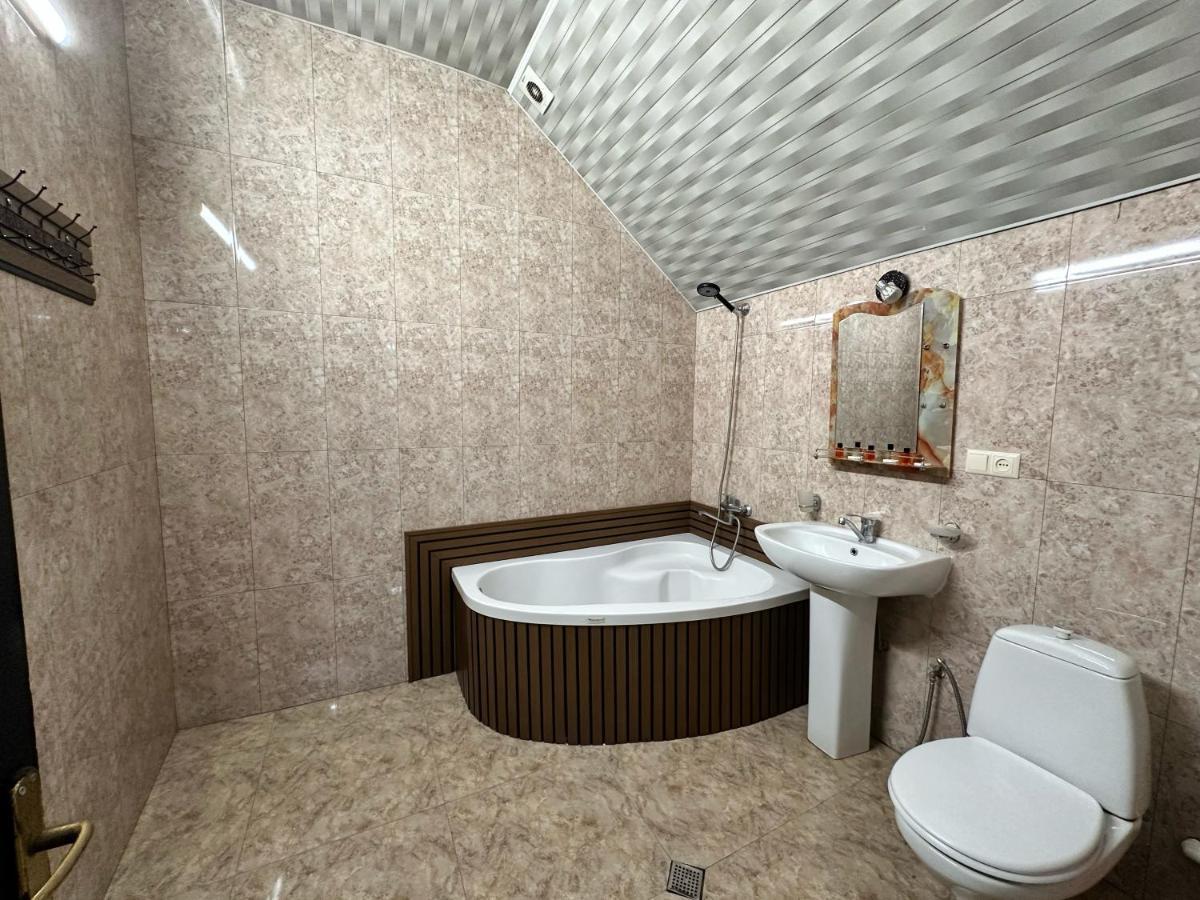 My Metropol Hotel Батуми Экстерьер фото