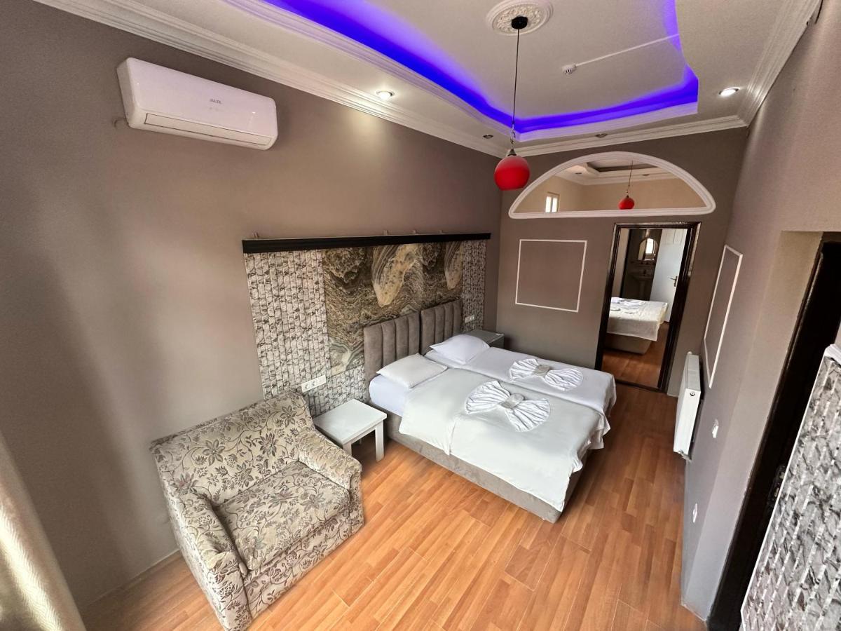 My Metropol Hotel Батуми Экстерьер фото