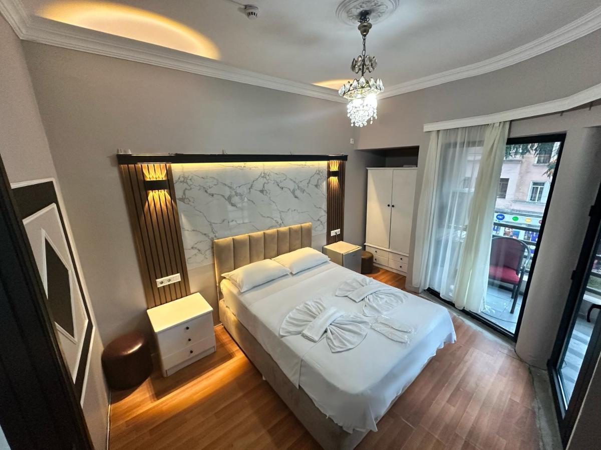 My Metropol Hotel Батуми Экстерьер фото